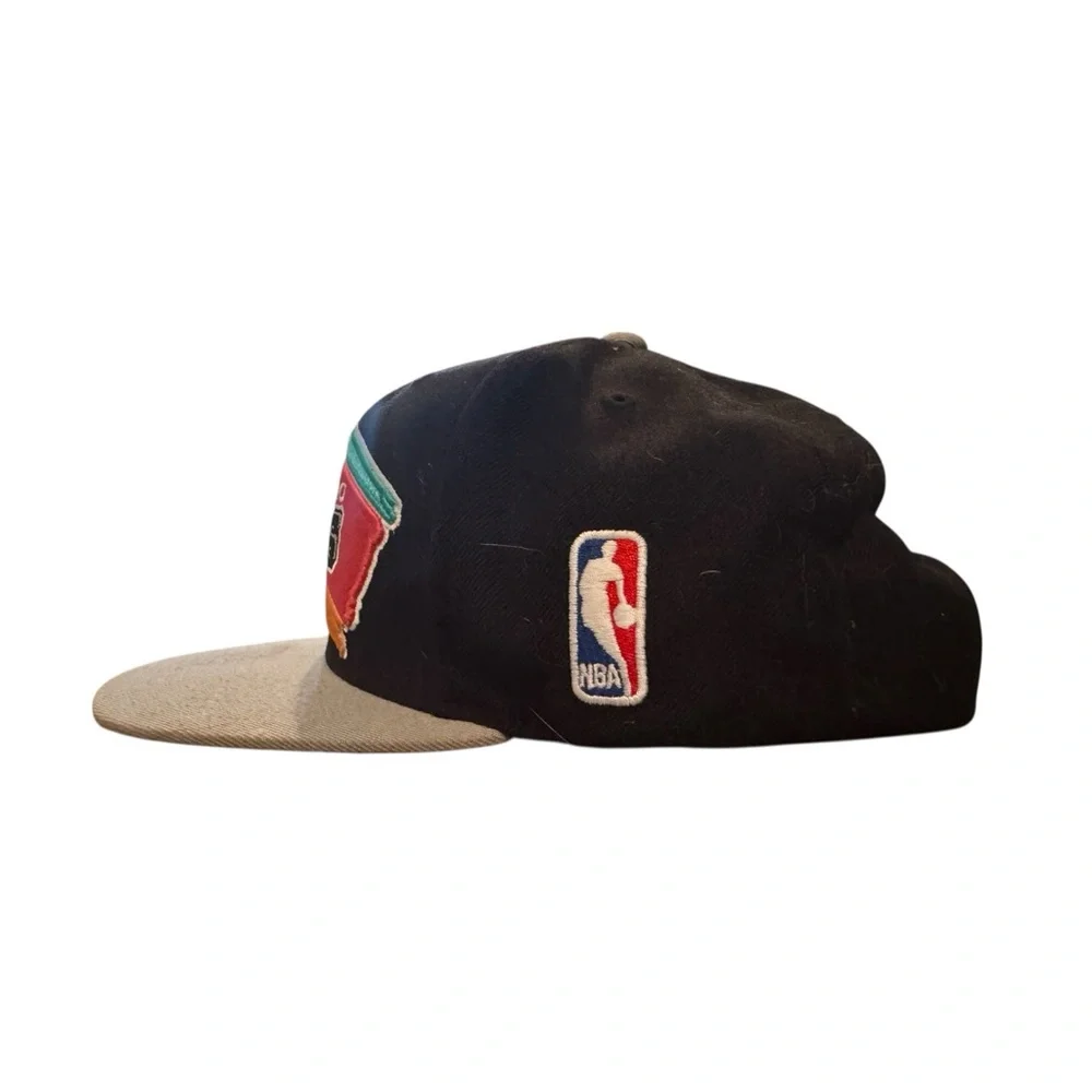 San Antonio Spurs Vintage Logo Mitchell & Ness Adjustable Snap Back Hat Cap - Picture 2 of 8